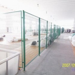 現(xiàn)貨框架護(hù)欄網(wǎng)與雙邊護(hù)欄網(wǎng) 產(chǎn)品解析與市場(chǎng)指南